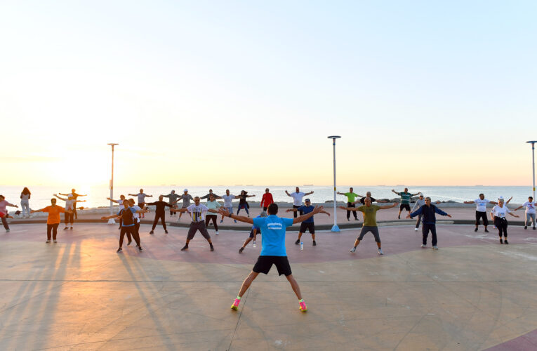 MERSİNLİLER GÜNEŞİN DOĞUMUNU SPORLA KARŞILIYOR