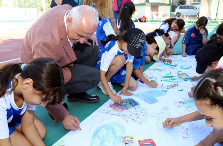 AKDENİZ’DE “DÜNYA KIZ ÇOCUKLARI GÜNÜ” ETKİNLİĞİ