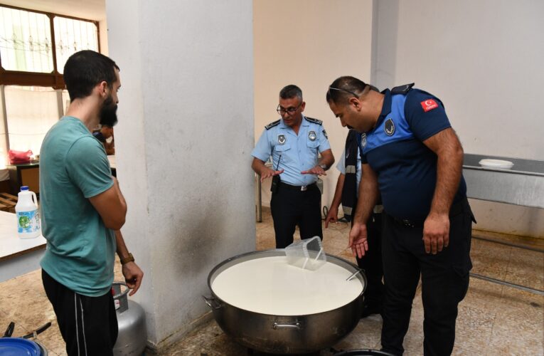 Yenişehir Belediyesinden kaçak peynir imalathanesine baskın
