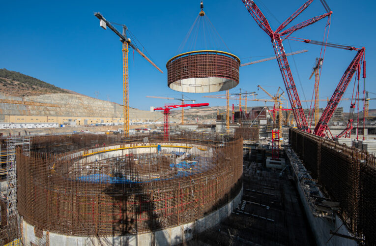 AKKUYU NGS’NİN 3’ÜNCÜ GÜÇ ÜNİTESİ’NDE İÇ KORUMA KABUĞUNUN MONTAJININ BİR AŞAMASI DAHA TAMAMLANDI