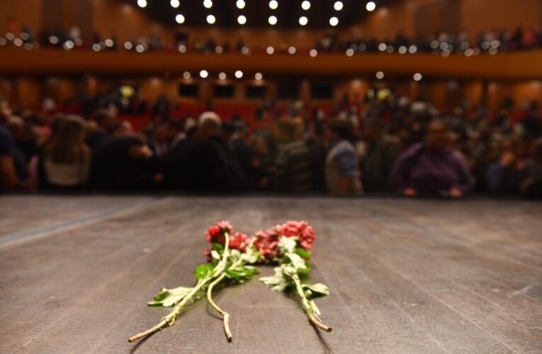 Hayatını kaybeden tiyatrocular unutulmadı