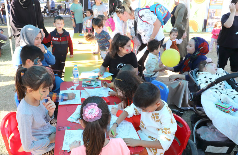 Akdeniz Belediyesi’nin stantı ziyaretçi akınına uğradı