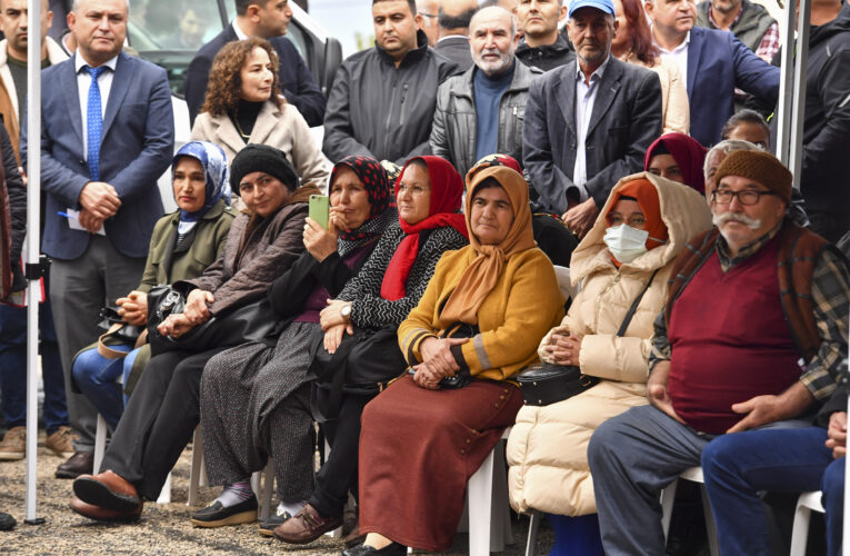 “İL GENELİNDE 300 ÜRETİCİMİZ BAL SAĞIM ÇADIRI, 520 ÜRETİCİMİZ 15 BİN 143 ADET CEVİZ FİDANI ALACAK”