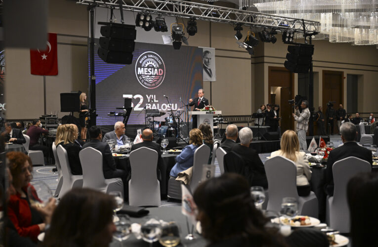 “İLLER BANKASI’NDAN BANA ALTYAPI YATIRIMI İÇİN BİR DELİKLİ KURUŞ GELMEDİ”