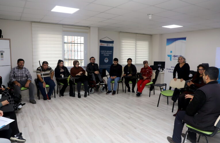 AKDENİZ BELEDİYESİ’NDEN ENGELLİ VATANDAŞLARA “İŞ KULÜBÜ EĞİTİMİ”