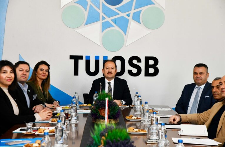 VALİ ALİ HAMZA PEHLİVAN BAŞKANLIĞINDA TARSUS TARIMSAL ÜRÜN İŞLEME İHTİSAS OSB MÜTEŞEBBİS HEYET TOPLANTISI GERÇEKLEŞTİRİLDİ