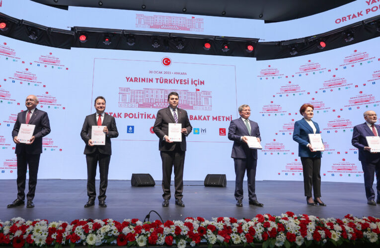 BAŞKAN SEÇER MİLLET İTTİFAKI’NIN ‘ORTAK POLİTİKALAR MUTABAKAT METNİ’ TÖRENİNE KATILDI