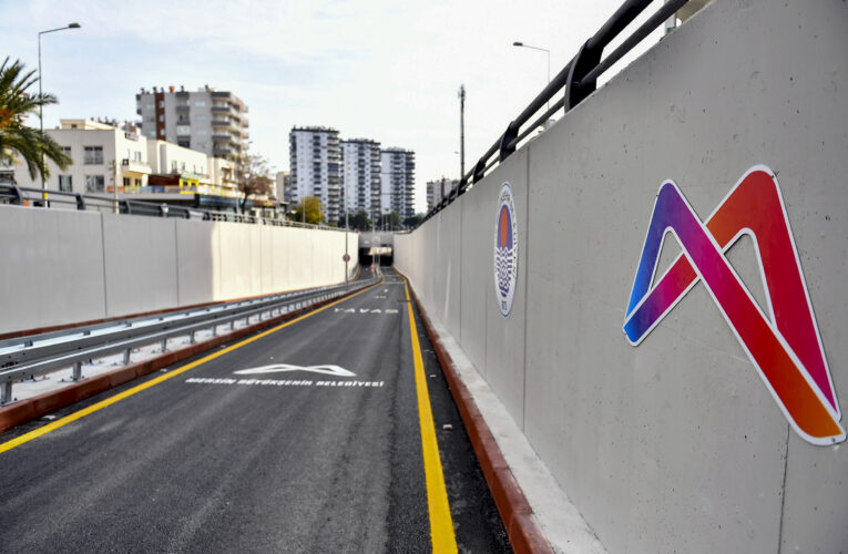 BÜYÜKŞEHİR’DEN BİR YILDA 522 BİN TON SICAK ASFALT