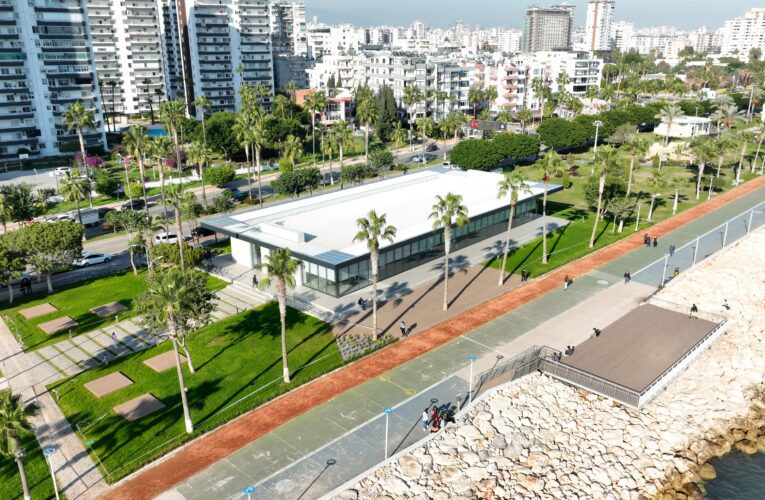 BÜYÜKŞEHİR, FESTİVALLER KENTİ MERSİN’E “EDEBİYAT FESTİVALİ” KAZANDIRIYOR