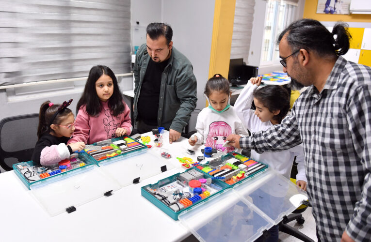 ROBOTİK KODLAMAYI BÜYÜKŞEHİR’LE ÖĞRENİYORLAR