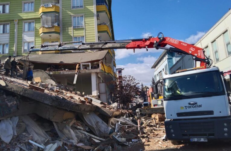 TOROSLAR EDAŞ: “ENERJİ MÜCADELEMİZİ TÜM GÜCÜMÜZLE SÜRDÜRÜYORUZ”