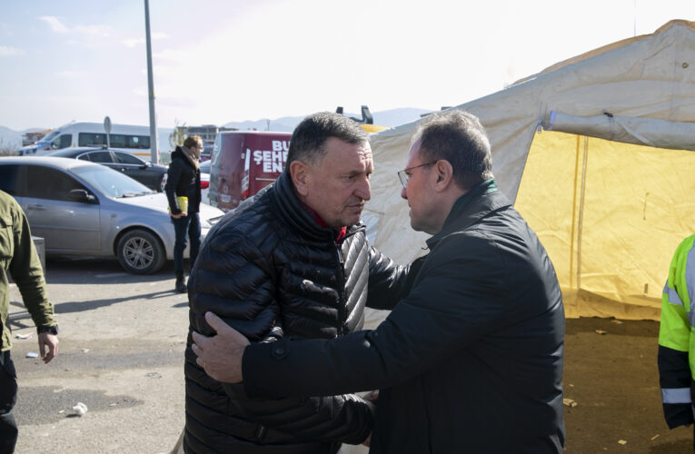 SEÇER, HATAY’DA KURULAN KOORDİNASYON MERKEZİ’NDEKİ ÇALIŞMALARI İNCELEDİ