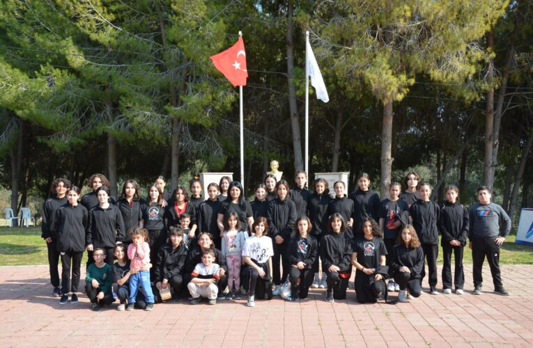 TARSUS GENÇLİK KAMPI “KIR ÇİÇEKLERİYLE” DOLDU