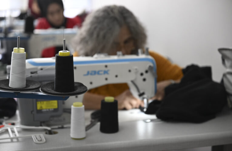 MERSİN BÜYÜKŞEHİR BELEDİYESİ DAYANIŞMAYI BÜYÜTÜYOR