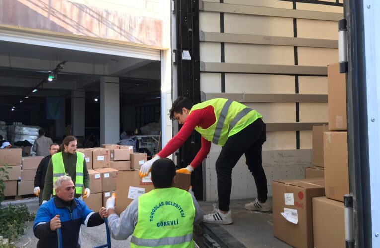 TOROSLAR BELEDİYESİ ACİL DESTEK MERKEZİ, DEPREMZEDELERİN YANINDA