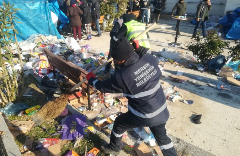 Yenişehir Belediyesi temizlik işleri ekipleri deprem bölgesinde