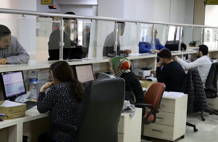 Çeşitli vergi, ceza ve borçlarını ödemek veya yapılandırmak isteyen vatandaşlar başvurabilir