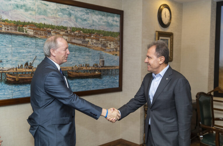 SEÇER: “LIONS KULÜPLERİNİN BÖLGEDE ÇOK BÜYÜK BİR GAYRETLE ÇALIŞTIĞINI BİZZAT GÖRDÜM”