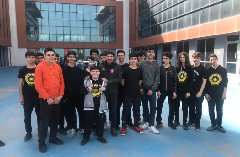 “Çocuklarımıza bilim ve teknolojiyi sevdirmek bizim de sorumluluğumuz.”