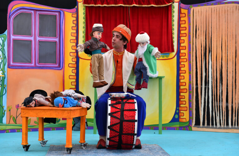 ÇOCUKLAR ŞEHİR TİYATROSU İLE EĞLENCELİ BİR HAFTA SONU GEÇİRDİ