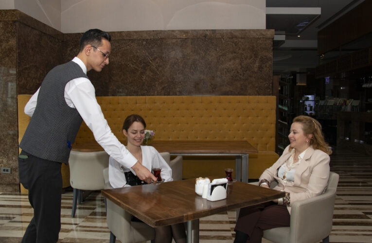 KARİYER MERKEZİ 4 BİN 579 KİŞİYİ İŞ SAHİBİ YAPTI