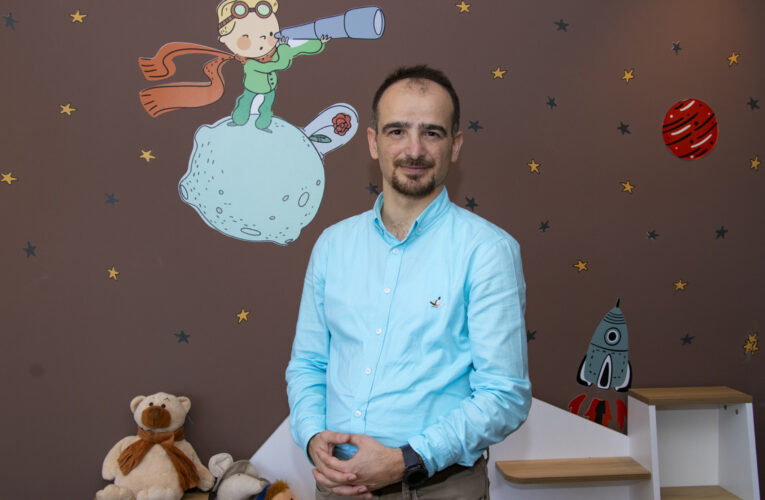 OTİZMİN FARKINDAYIZ, OTİZMLİ ÇOCUKLARIN VE AİLELERİNİN YANINDAYIZ