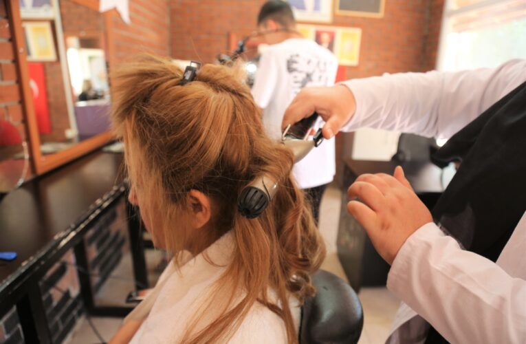 TOROSLAR BELEDİYESİNİN KUAFÖRLÜK KURSU, İSTİHDAM KAPISI OLDU