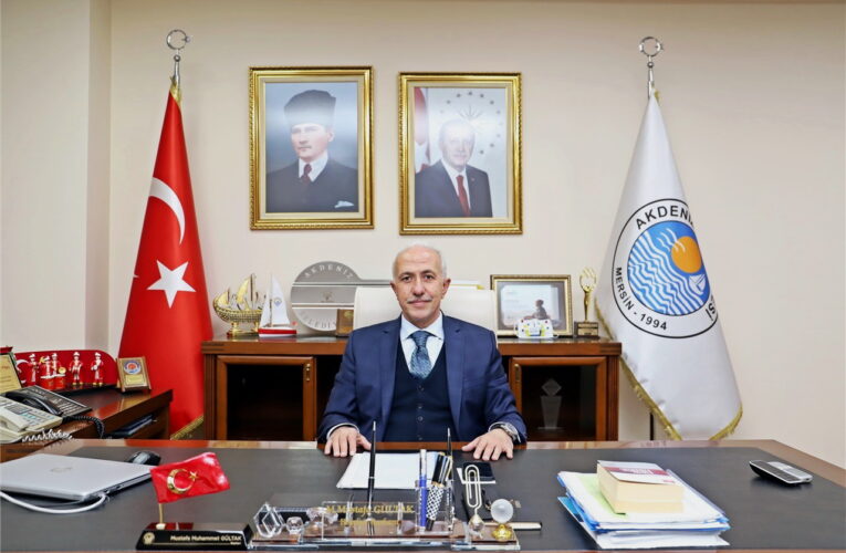 AKDENİZ BELEDİYE BAŞKANI GÜLTAK, 1 MAYIS BAYRAMI’NI KUTLADI