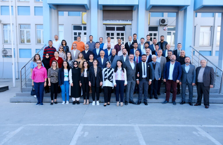 ‘BİR FABRİKADA 6 BİN İSTİHDAM OLACAK’