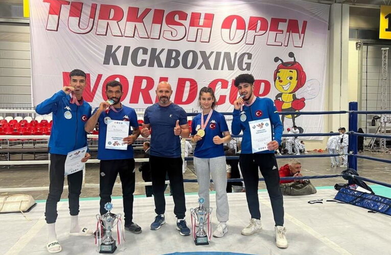 AKDENİZLİ KİCK BOKSÇULAR,  DÜNYA KUPASI ŞAMPİYONASI’NDAN MADALYALARLA DÖNDÜ