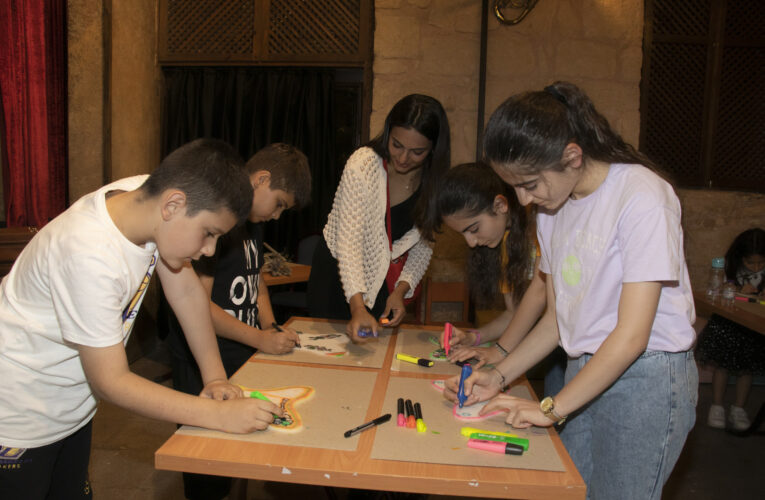 ÇOCUKLAR KUKLA OYUNU, ATÖLYE ÇALIŞMASI VE KONSER ETKİNLİKLERİYLE DOLU BİR GÜN GEÇİRDİ