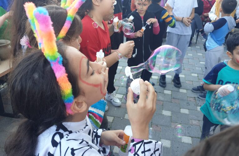 BÜYÜKŞEHİR’DEN DEPREMZEDE AİLELERİN ÇOCUKLARINA MORAL VEREN ETKİNLİKLER