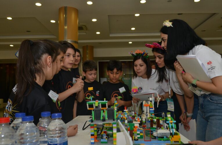 “Minik Bilim Kahramanları” hayran bıraktı