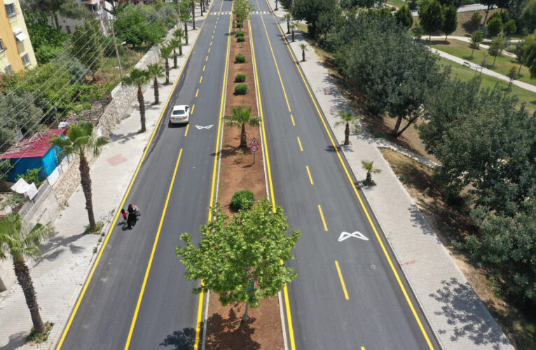 BÜYÜKŞEHİR, TOROSLAR’IN YOLLARINDA YENİLEME ÇALIŞMASI GERÇEKLEŞTİRİYOR