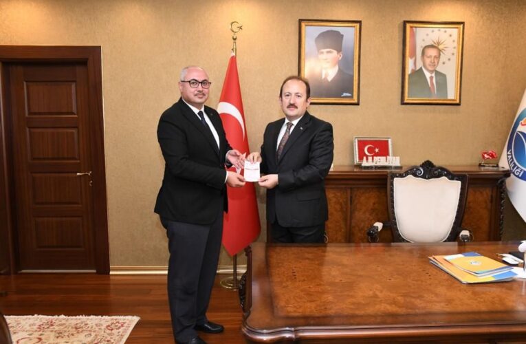 Vali Pehlivan’dan TDV’ye Anlamlı Destek