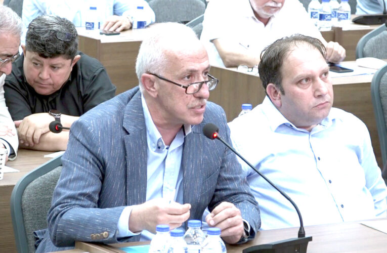 “Olası yıkımın müsebbibi biz değil, Mersin Büyükşehir Belediyesidir”