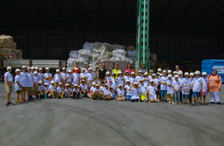 BÜYÜKŞEHİR’LE ÇOCUKLARA ÇEVRE VE GERİ DÖNÜŞÜM BİLİNCİ AŞILANDI