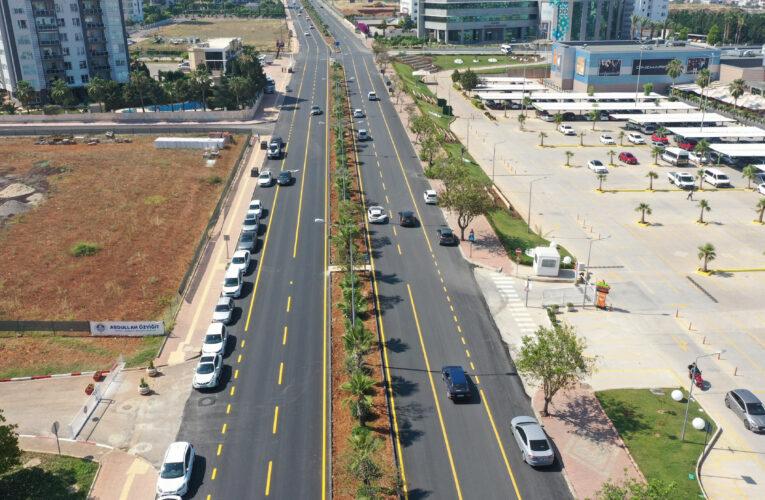 BÜYÜKŞEHİR’DEN 36. CADDE’DE YOL YENİLEME ÇALIŞMASI