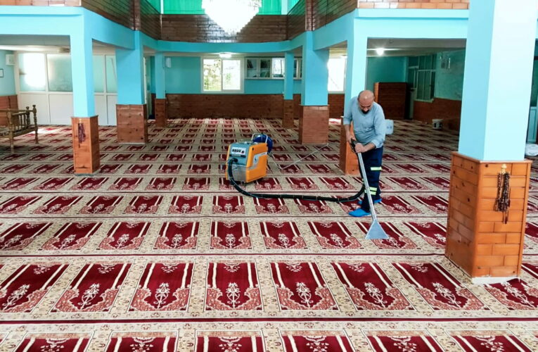 AKDENİZ’DE İBADETHANELERE ÖZEL BAKIM