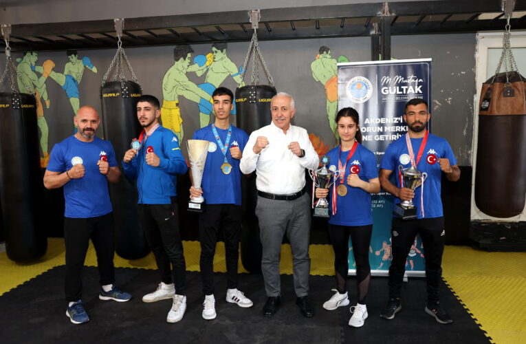 “AKDENİZ’İN ÜZERİNDEKİ KARA BULUTLAR DAĞILDI”