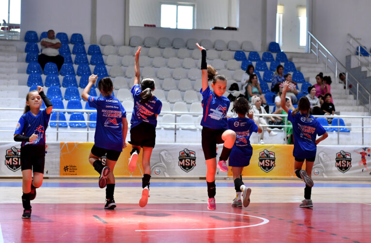 BÜYÜKŞEHİR’İN ÜCRETSİZ SPOR KURSLARI GELECEĞİN SPORCULARINI YETİŞTİRİYOR