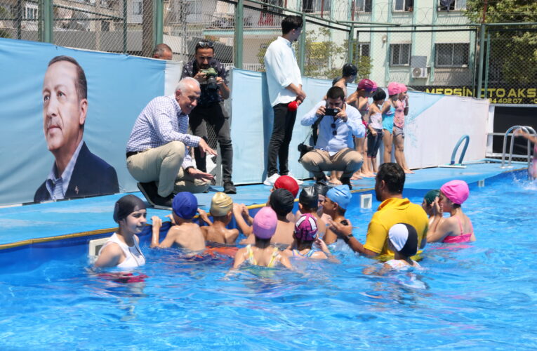 AKDENİZ BELEDİYE BAŞKANI GÜLTAK: “4 YILDA 10 BİN ÇOCUĞUMUZA YÜZME ÖĞRETTİK”