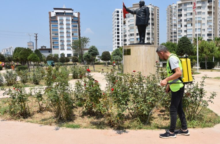 TOROSLAR’DA PARK VE YEŞİL ALANLAR BAKIMDAN GEÇİYOR