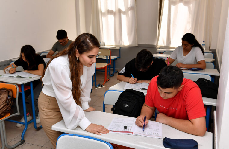 YKS ÖĞRENCİLERİ BAŞARI HİKÂYELERİNİ BÜYÜKŞEHİRLE YAZDI