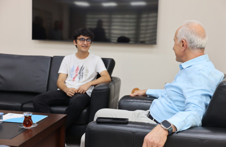 AKDENİZ BELEDİYE BAŞKANI GÜLTAK; “ARTIK AKDENİZ DOKTORLARLA, MÜHENDİSLERLE ANILIYOR”