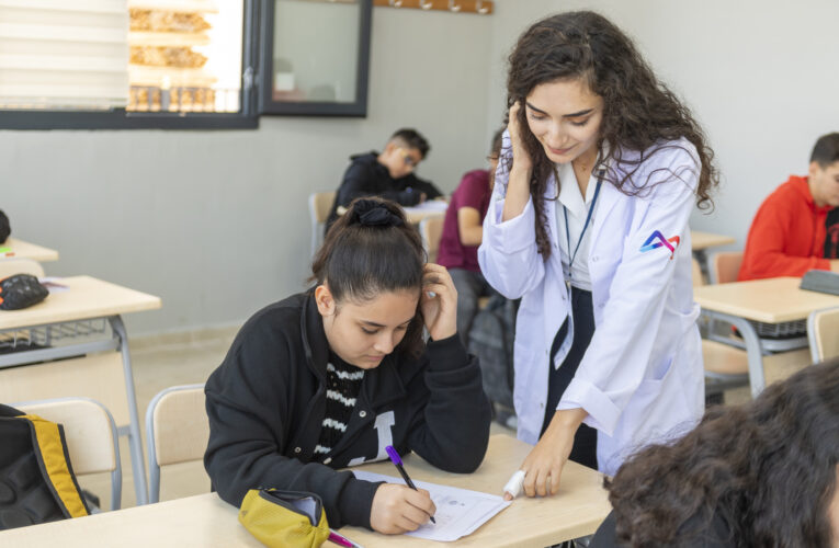 BÜYÜKŞEHİR’İN EĞİTİM VE ÖĞRETİME DESTEKLERİ BİTMİYOR