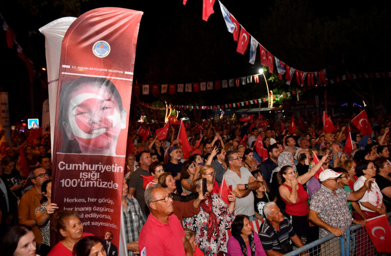 100. YILA YAKIŞAN KUTLAMALARLA MERSİN BÜYÜKŞEHİR ÖNCÜ OLMAYA DEVAM EDİYOR
