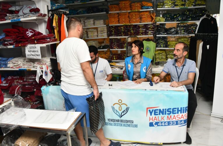 Yenişehir Belediyesinden öğrencilere okul kıyafeti desteği