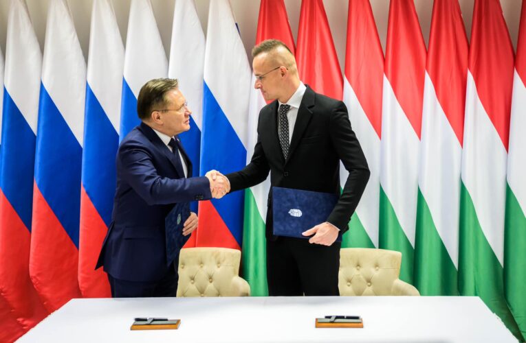 Rosatom Genel Müdürü Likhachev ve Macaristan Dışişleri ve Ticaret Bakanı Szijjártó, Paks-II NGS projesine ilişkin görüştü