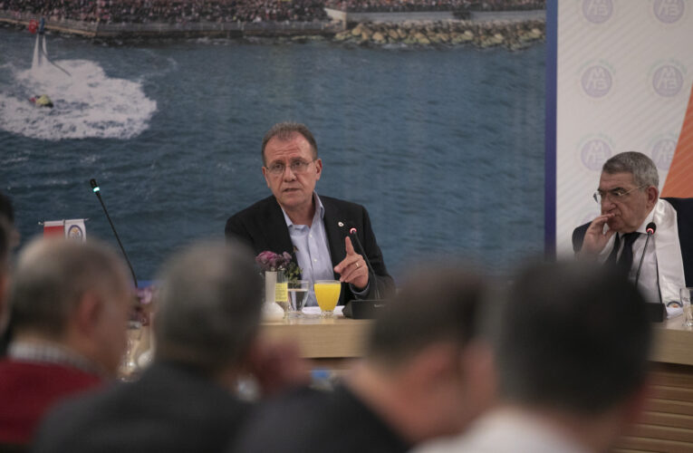 “MERSİN BÜYÜKŞEHİR SON DERECE GÜÇLÜ BİR BELEDİYE”